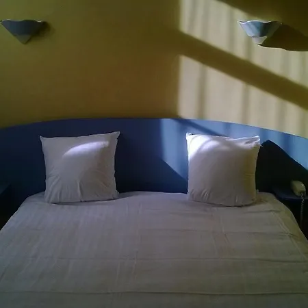 Hotel Le Chapon Fin 3*